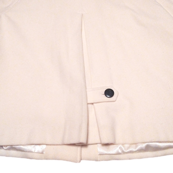 EUC Vintage Designer Cape, Winter White, Size 12 - Picture 4 of 5